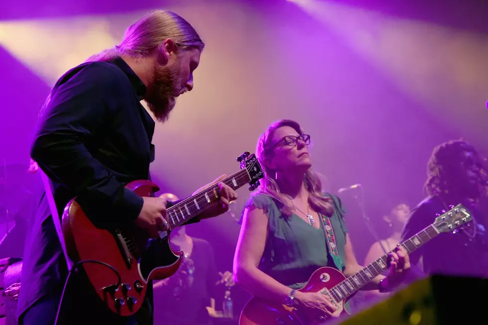 Hear New Tedeschi Trucks Song from Final ‘I Am the Moon’ LP